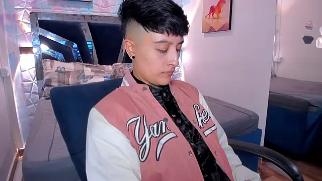 abby thommson1 online show from 09.19.25