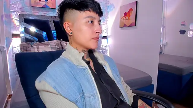 abby thommson1 online show from 09.20.25