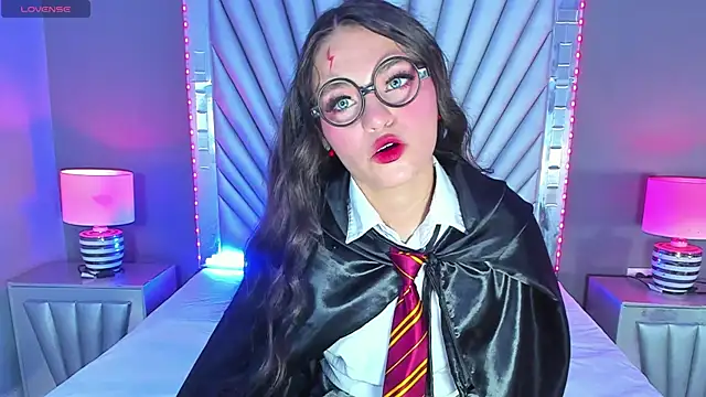 Gabby Bale online show from 10.31.25