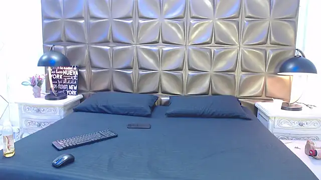 MeganLarsson online show from 10.29.25