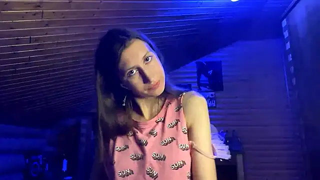 Snapshot of Shyselly chatting on 09.14.25 Shyselly online show from 09.14.25