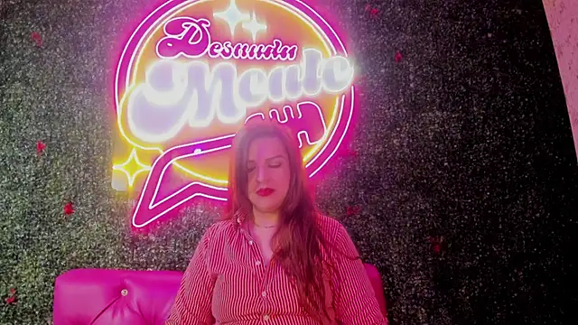 Skylar  Desire online show from 10.20.25