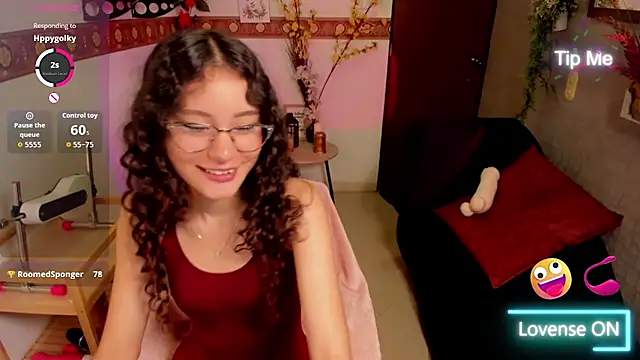 Snapshot of Krysten_Riter chatting on 06.24.26 Krysten Riter online show from 06.24.26