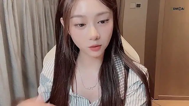 Makinghappymyself  online show from 12.20.25