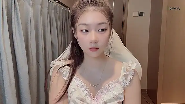 Makinghappymyself  online show from 12.22.25