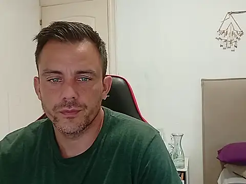 latinblueboy online show from 09.11.25