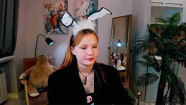 Ginger Emma online show from 09.13.25