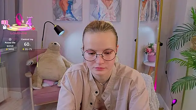 Ginger Emma online show from 09.16.25