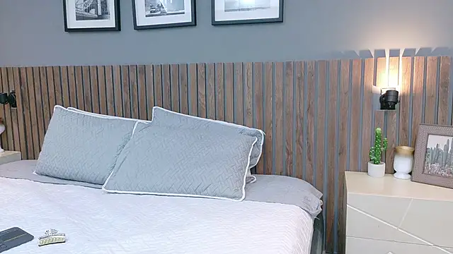 luna roja25 online show from 10.14.25