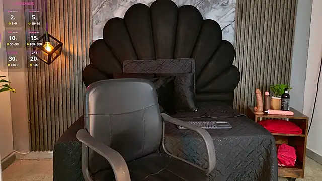 AlahyaPalmerR online show from 10.18.25