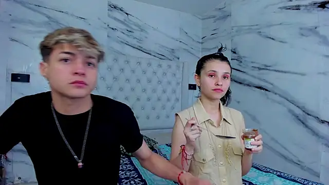 Ari and Storm online show from 10.09.25