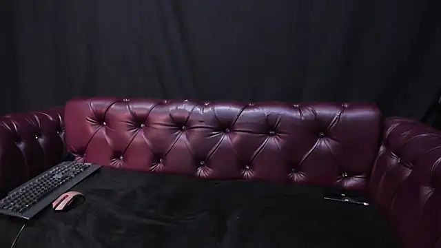 Snapshot of Scarlett_14_ chatting on 09.21.25 Scarlett 14  online show from 09.21.25