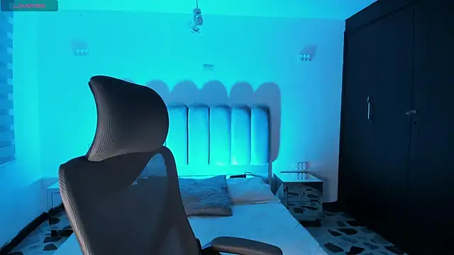 LiamDeep online show from 09.17.25