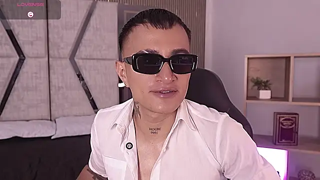 LiamDeep online show from 02.12.26