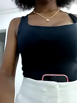 AmiraMorgan online show from 10.07.25