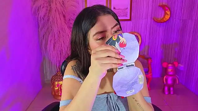 Snapshot of ivy_lodge_s chatting on 09.22.25 ivy lodge s online show from 09.22.25