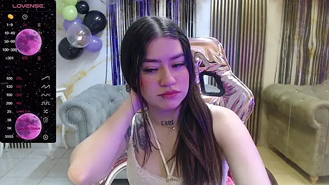 Snapshot of ivy_lodge_s chatting on 10.26.25 ivy lodge s online show from 10.26.25