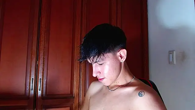 rowanbigboy23 online show from 09.16.25