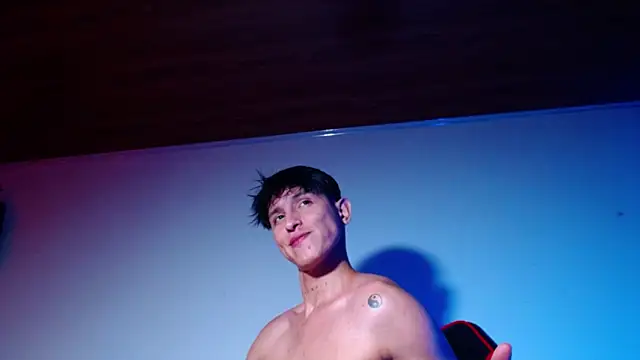 rowanbigboy23 online show from 11.19.25