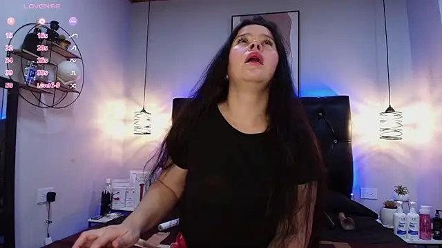 Sara Pasquel online show from 09.13.25