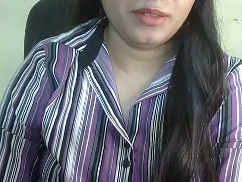 Aanya Hazel online show from 10.05.25