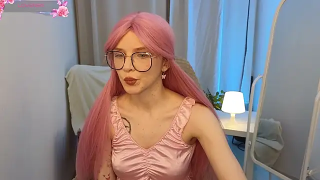 KiraMountrays online show from 09.28.25