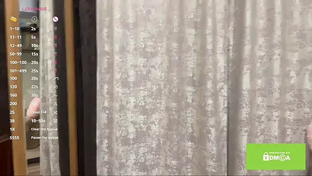 lady linaa online show from 10.11.25