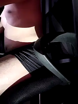 hotboydon2495 online show from 09.16.25