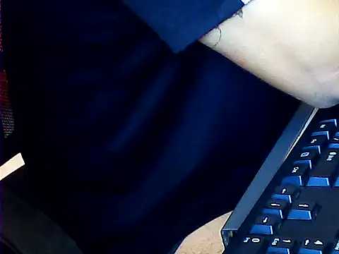 hotboydon2495 online show from 10.17.25