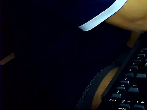 hotboydon2495 online show from 10.31.25