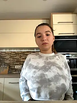 MissMay online show from 09.20.25