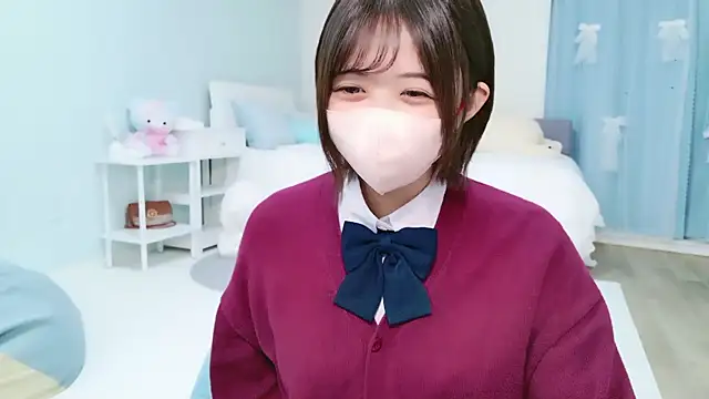 Snapshot of Hinata_Sun chatting on 09.11.25 Hinata Sun online show from 09.11.25