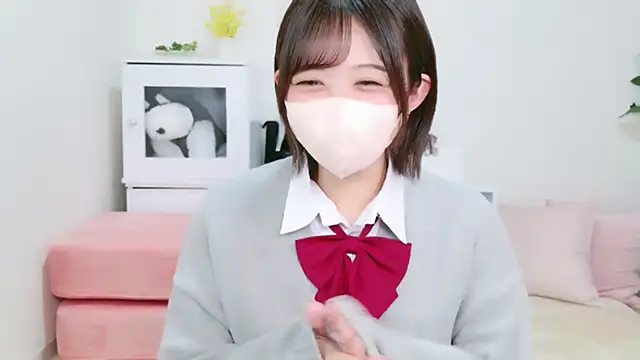 Snapshot of Hinata_Sun chatting on 09.18.25 Hinata Sun online show from 09.18.25