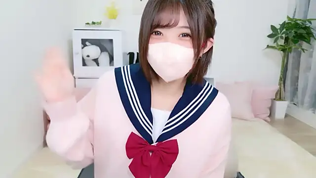 Snapshot of Hinata_Sun chatting on 09.19.25 Hinata Sun online show from 09.19.25