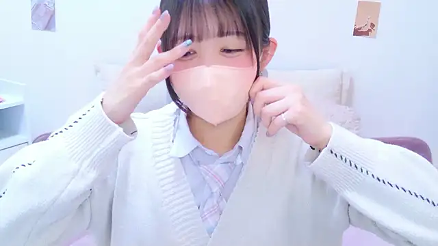 Snapshot of Hinata_Sun chatting on 07.23.26 Hinata Sun online show from 07.23.26