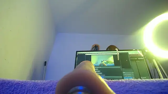 Missy Aprill online show from 12.04.25