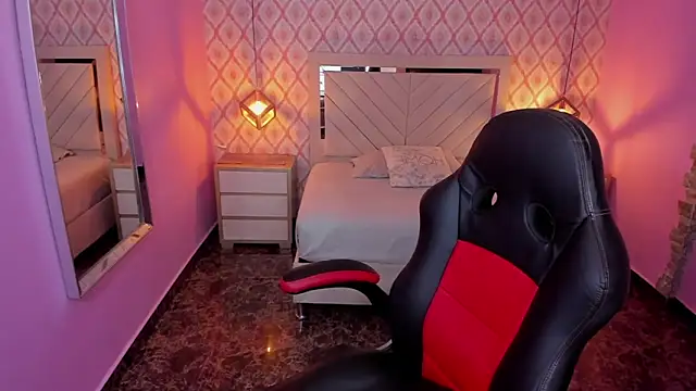 CHRISTY TEIGEN4 online show from 09.24.25