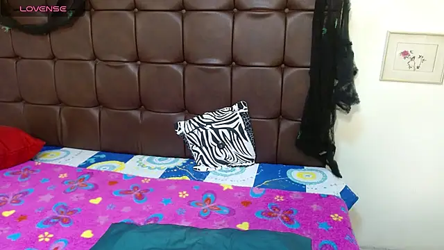 juliana soto1 online show from 10.20.25