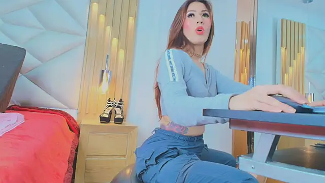 Snapshot of Rose_Nichols chatting on 11.26.25 Rose Nichols online show from 11.26.25