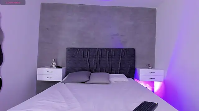 stefannyrivas online show from 09.10.25