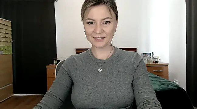 Snapshot of ParadiseAlina chatting on 02.03.25 ParadiseAlina online show from 02.03.25