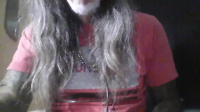 Snapshot of crassanova chatting on 10.29.25 crassanova online show from 10.29.25