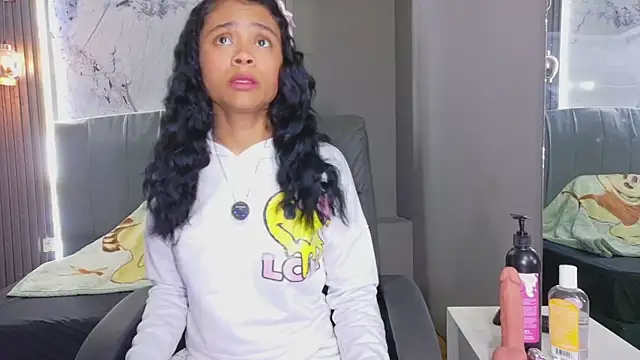 Snapshot of Kristall_06 chatting on 02.20.26 Kristall 06 online show from 02.20.26