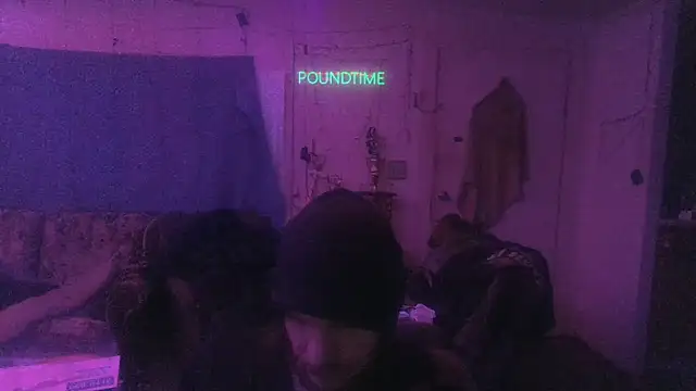 Poundtown1226 online show from 01.08.26