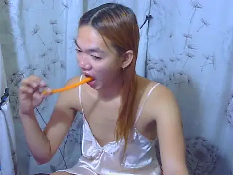 ursexy prettytrans online show from 10.22.25