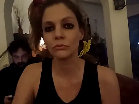 Snapshot of Marizoka chatting on 09.15.25 Marizoka online show from 09.15.25