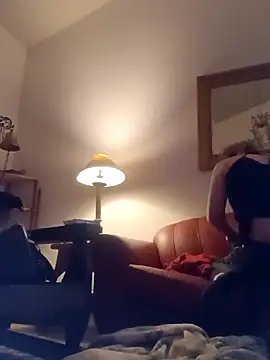 Snapshot of Marizoka chatting on 10.01.25 Marizoka online show from 10.01.25