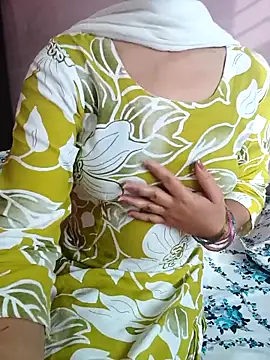 Snapshot of hot_sherni_1 chatting on 10.31.25 hot sherni 1 online show from 10.31.25