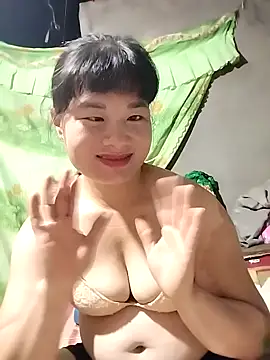 Snapshot of kute-00 chatting on 09.20.25 kute-00 online show from 09.20.25