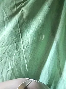 Snapshot of kute-00 chatting on 09.23.25 kute-00 online show from 09.23.25